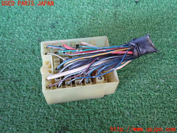 2UPJ-9234326741]ランクル80系(FZJ80G)ヒューズボックス1 中古_3