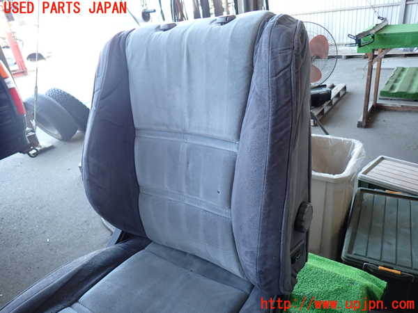 2UPJ-9234327035]ランクル80系(FZJ80G)運転席シート 中古_3