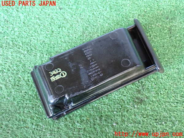 2UPJ-9234327821]ランクル80系(FZJ80G)灰皿1 中古_3