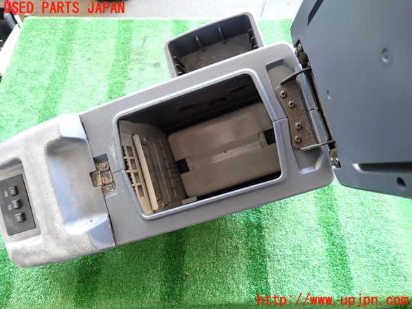 2UPJ-9234327540]ランクル80系(FZJ80G)センターコンソール ジャンク_4