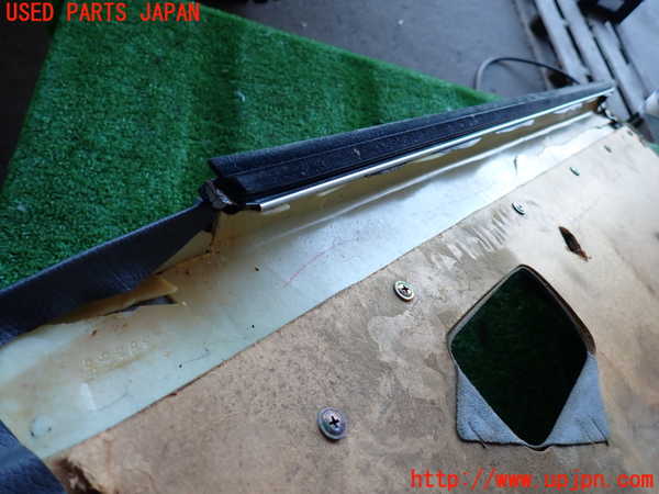 2UPJ-9234321264]ランクル80系(FZJ80G)左前ドア内張り ジャンク_4