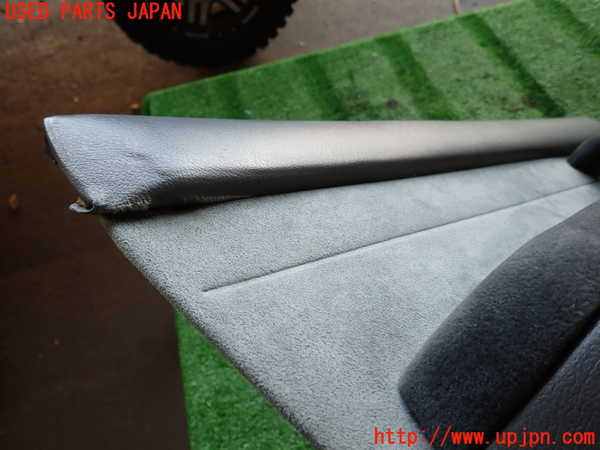 2UPJ-9234321324]ランクル80系(FZJ80G)左後ドア内張り ジャンク_4
