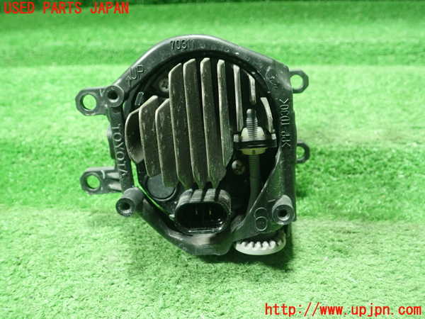 1UPJ-9234331182]レクサス・CT200h(ZWA10)左フォグ 中古_2