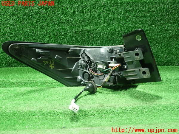 1UPJ-9234331530]レクサス・CT200h(ZWA10)右テールランプ 中古_3