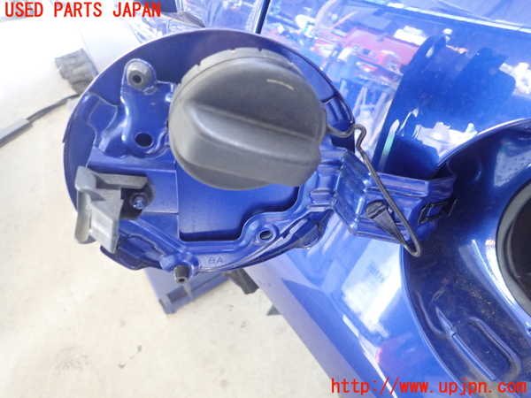 1UPJ-9234331690]レクサス・CT200h(ZWA10)フューエルリッド 中古_2