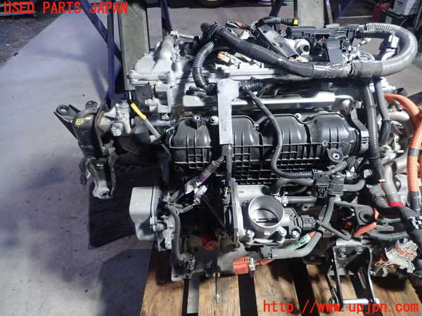 1UPJ-9234332010]レクサス・CT200h(ZWA10)エンジン 2ZR-FXE 中古_2