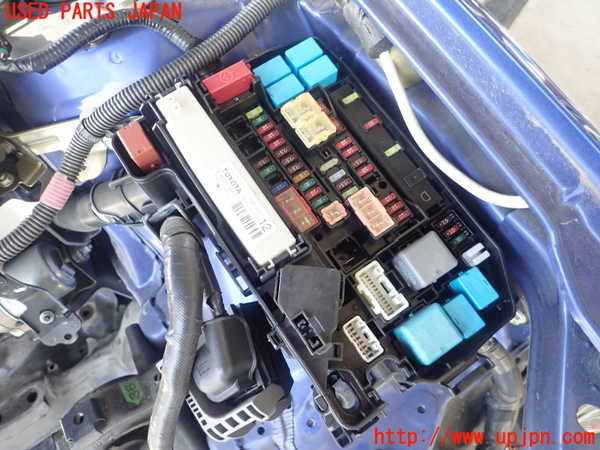 1UPJ-9234336741]レクサス・CT200h(ZWA10)ヒューズボックス1 中古_2