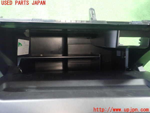 1UPJ-9234337516]レクサス・CT200h(ZWA10)グローブボックス1 中古_4