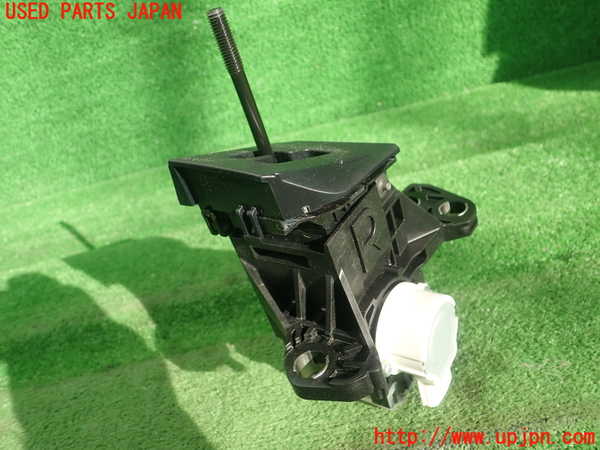 1UPJ-9234337555]レクサス・CT200h(ZWA10)ATシフトレバー 中古_2