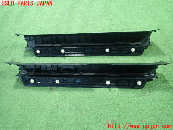 1UPJ-9234337740]レクサス・CT200h(ZWA10)スカッフプレート 中古_2