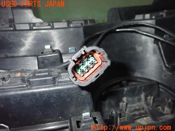 3UPJ=9234340047]セレナ e-POWER(HFC27)純正 ラジエーターグリル フロントグリル 62310 5TF0A カメラ穴あり 中古_5