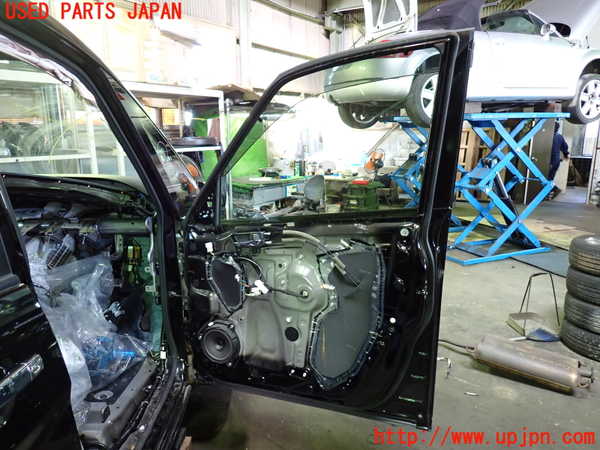 1UPJ-9234341230]セレナ e-POWER(HFC27)右前ドア ジャンク AGC M2H4U 43R-00034_5