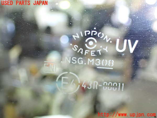 1UPJ-9234341200]セレナ e-POWER(HFC27)右フロント三角窓ガラス 中古 NSG M3O8 43R-00011_2
