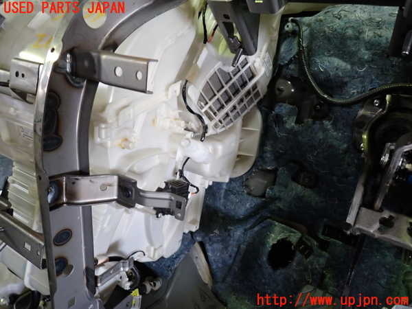 1UPJ-9234346081]セレナ e-POWER(HFC27)エバポレーター1（フロント） 中古_3