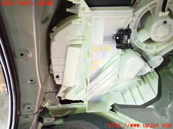 1UPJ-9234346082]セレナ e-POWER(HFC27)エバポレーター2（リヤ） 中古_3