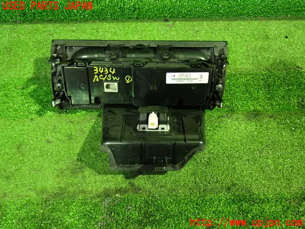 1UPJ-9234346066]セレナ e-POWER(HFC27)エアコンスイッチ1 中古_3