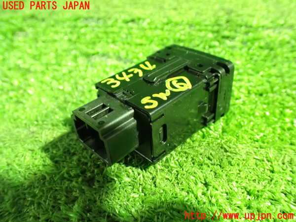 1UPJ-9234346311]セレナ e-POWER(HFC27)スイッチ6(スライドドア ハンズフリー) 中古_2