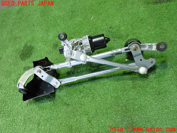 1UPJ-9234346770]セレナ e-POWER(HFC27)フロントワイパーモーター 中古_4