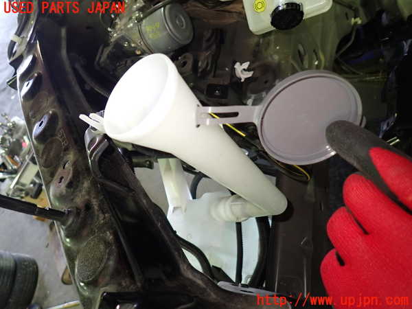 1UPJ-9234346791]セレナ e-POWER(HFC27)ウォッシャータンク1 中古_2