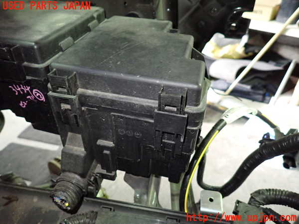 1UPJ-9234346743]セレナ e-POWER(HFC27)ヒューズボックス3 中古_4