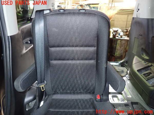 1UPJ-9234347145]セレナ e-POWER(HFC27)右2列目シート 中古_2