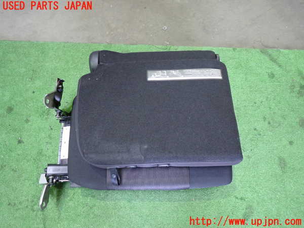 1UPJ-9234347235]セレナ e-POWER(HFC27)右3列目シート 中古_4