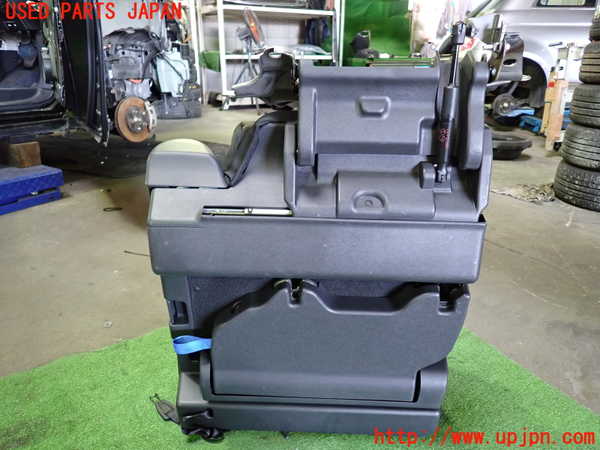1UPJ-9234347235]セレナ e-POWER(HFC27)右3列目シート 中古_5