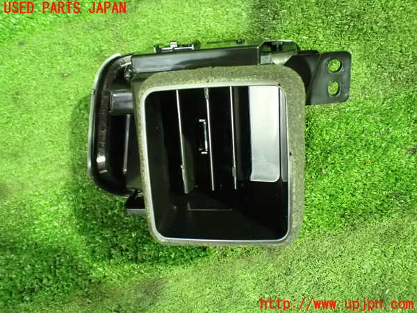 1UPJ-9234347527]セレナ e-POWER(HFC27)エアコン吹き出し口2 中古_2