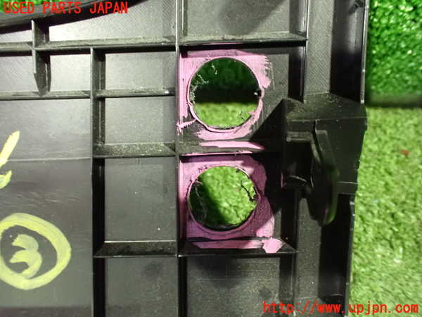 1UPJ-9234347843]セレナ e-POWER(HFC27)小物入れ3 中古_4