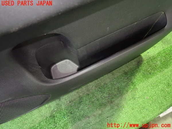 1UPJ-9234341234]セレナ e-POWER(HFC27)右前ドア内張り 中古_3