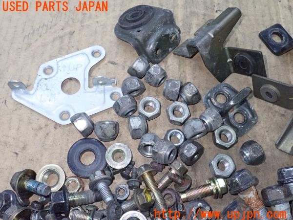 3UPJ=9234350720]セレナ(TC24)ネジ・ナット・ステー類 セット ジャンク_2