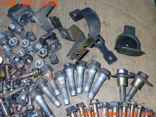 3UPJ=9234350720]セレナ(TC24)ネジ・ナット・ステー類 セット ジャンク_3