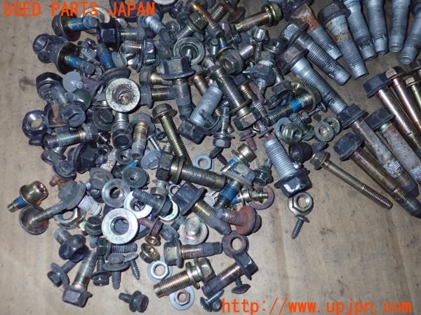 3UPJ=9234350720]セレナ(TC24)ネジ・ナット・ステー類 セット ジャンク_5
