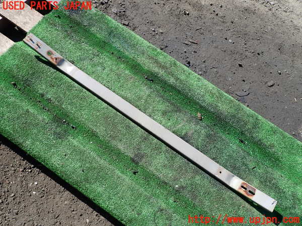 1UPJ-9234351014]セレナ(TC24)フロントバンパーホースメント 中古_2