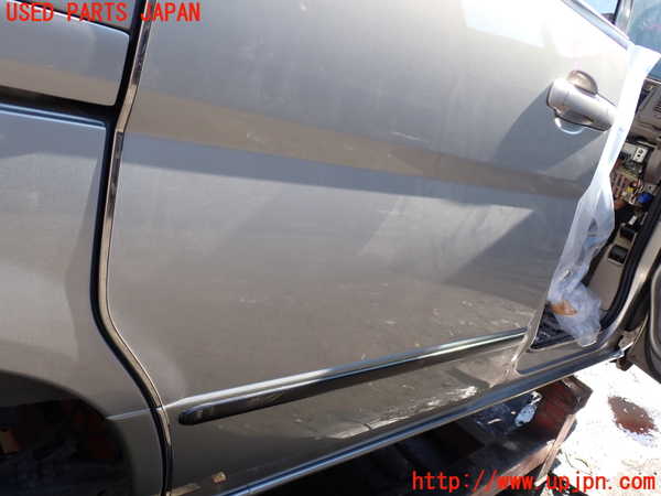 1UPJ-9234351290]セレナ(TC24)右後ドア 中古_3