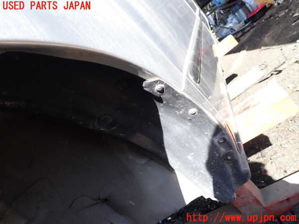 1UPJ-9234351092]セレナ(TC24)左前フェンダーライナー 中古_3