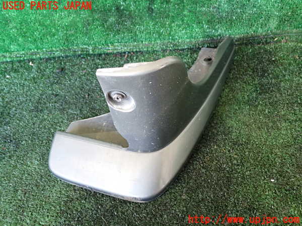 1UPJ-9234351454]セレナ(TC24)右リアマッドガード(泥除け) 中古_2