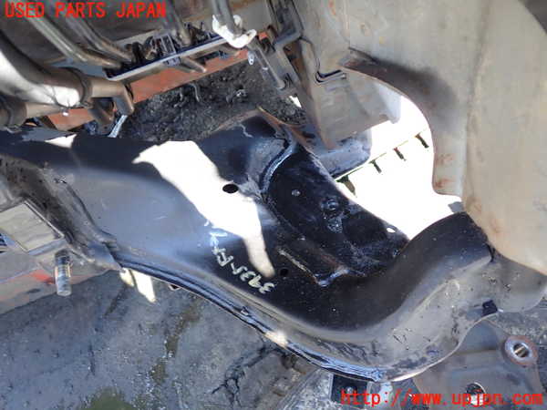 1UPJ-9234355285]セレナ(TC24)フロントメンバー 中古_2