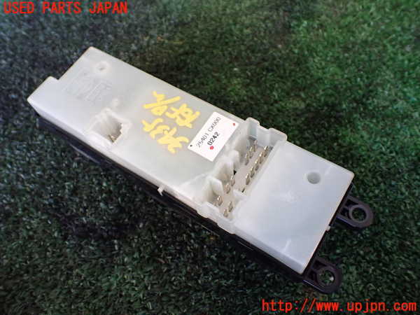 1UPJ-9234356240]セレナ(TC24)右前パワーウィンドウスイッチ 中古_2