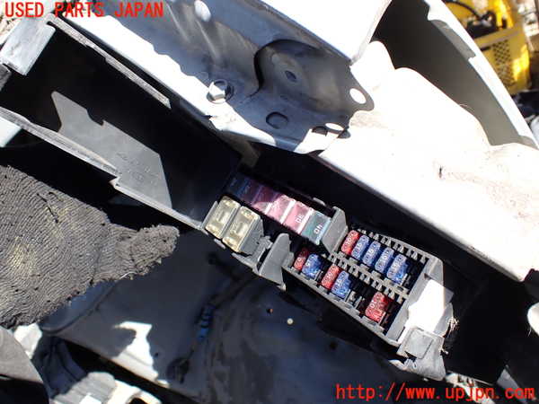 1UPJ-9234356743]セレナ(TC24)ヒューズボックス3 中古_2