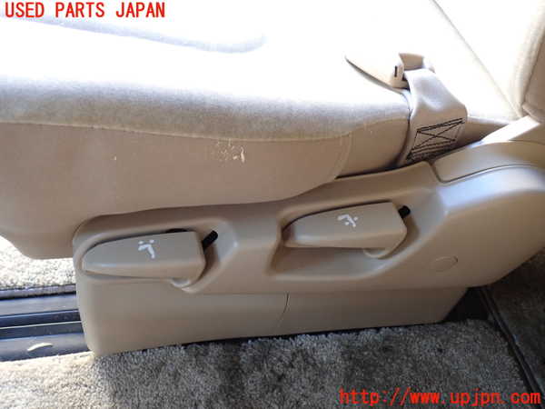 1UPJ-9234357145]セレナ(TC24)右2列目シート 中古_4