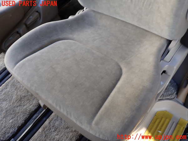 1UPJ-9234357175]セレナ(TC24)左2列目シート 中古_3