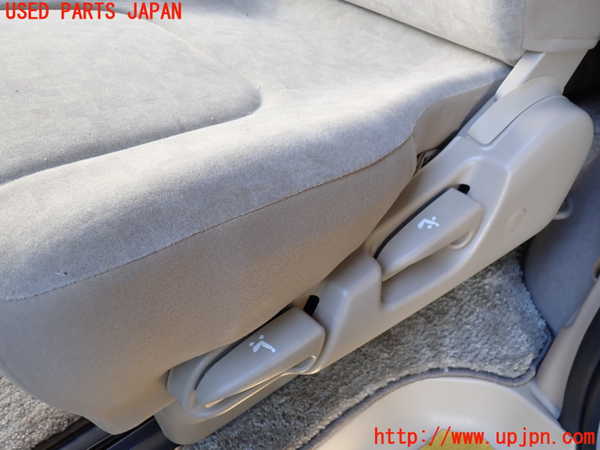 1UPJ-9234357175]セレナ(TC24)左2列目シート 中古_4