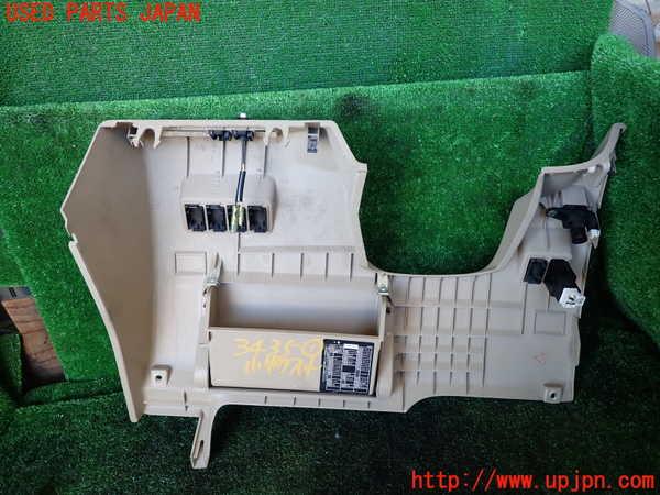 1UPJ-9234357841]セレナ(TC24)小物入れ1 中古_5