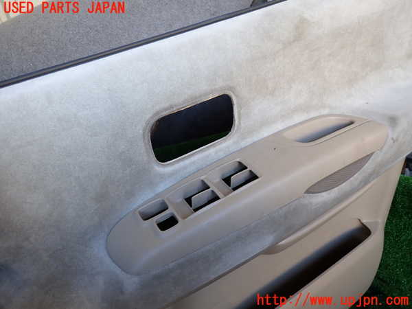 1UPJ-9234351234]セレナ(TC24)右前ドア内張り 中古_2