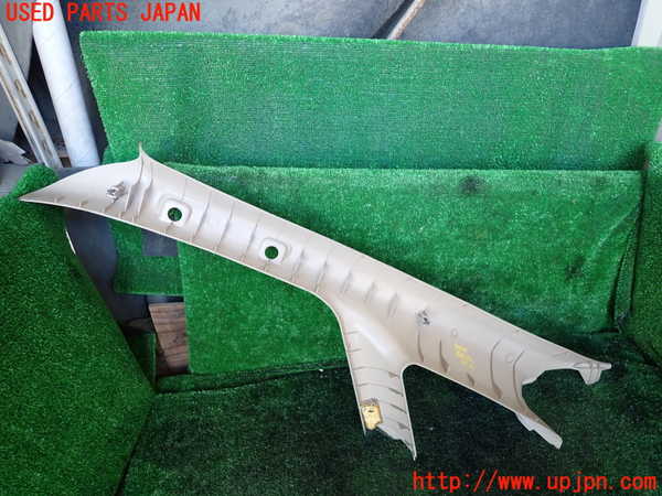 1UPJ-9234357655]セレナ(TC24)右フロントピラートリム 中古_3