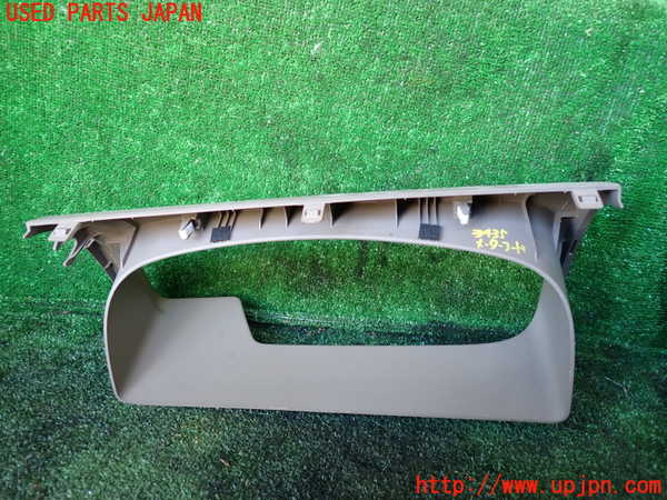 1UPJ-9234357510]セレナ(TC24)メーターフード 中古_2