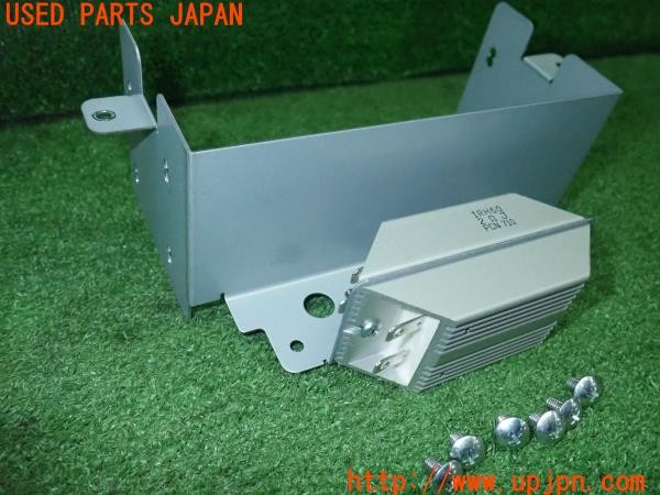 3UPJ=9234360605]BMW ミニ(MINI)ジョンクーパーワークス(MFJCW R56)社外 オーディオ取付ステー 中古_3