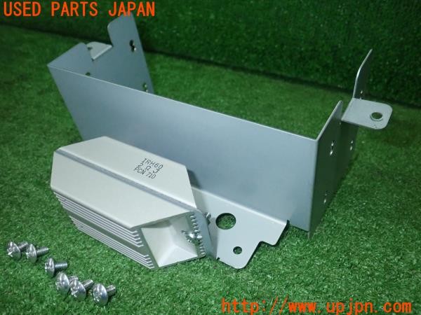 3UPJ=9234360605]BMW ミニ(MINI)ジョンクーパーワークス(MFJCW R56)社外 オーディオ取付ステー 中古_4