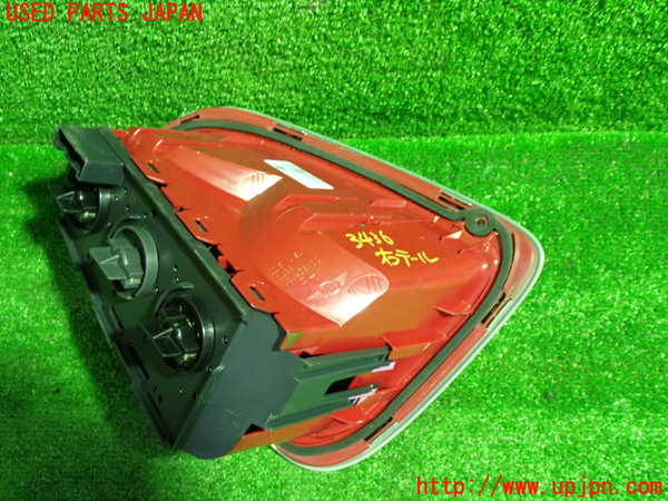 1UPJ-9234361530]BMW ミニ(MINI)ジョンクーパーワークス(JCW) R56(MFJCW)右テールランプ 中古_4